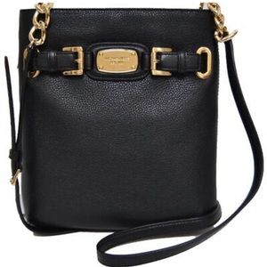 Beautiful EUC pebble grain Michael Kors crossbody